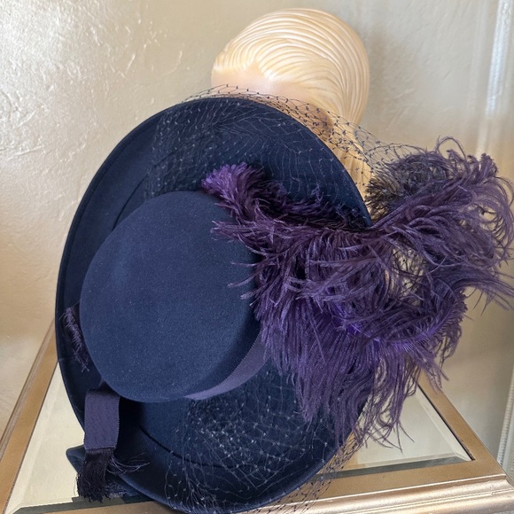 SEDUCTIVE 1940s\' NAVY WIDE BRIM HAT + PURPLE GROSGRAIN TRIM & OSTRICH FEATHER main image 5